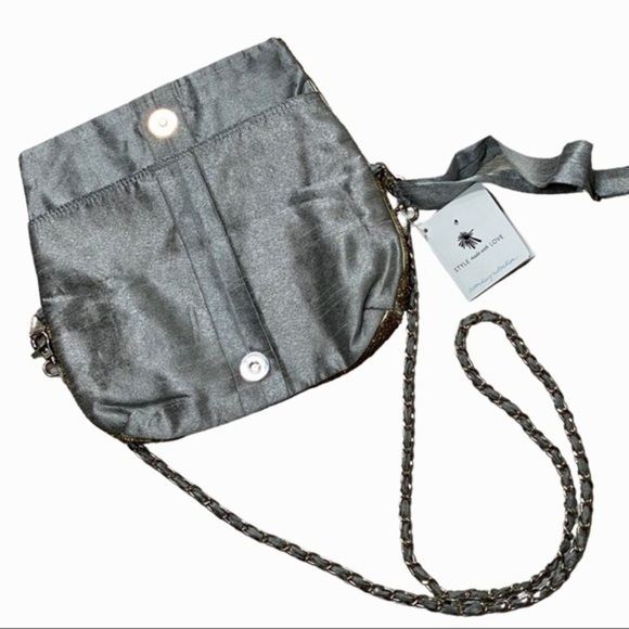 Noonday Collection beaded embroidered crossbody clutch - Picture 6 of 17